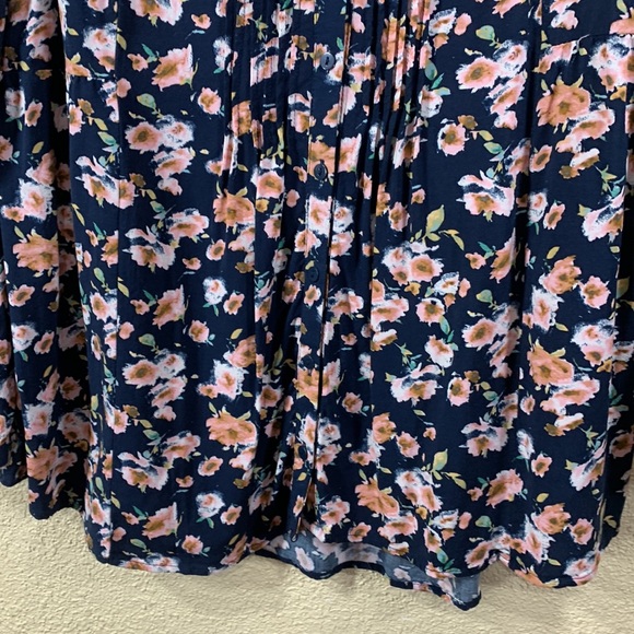 Lauren Conrad Blouse - Picture 2 of 13